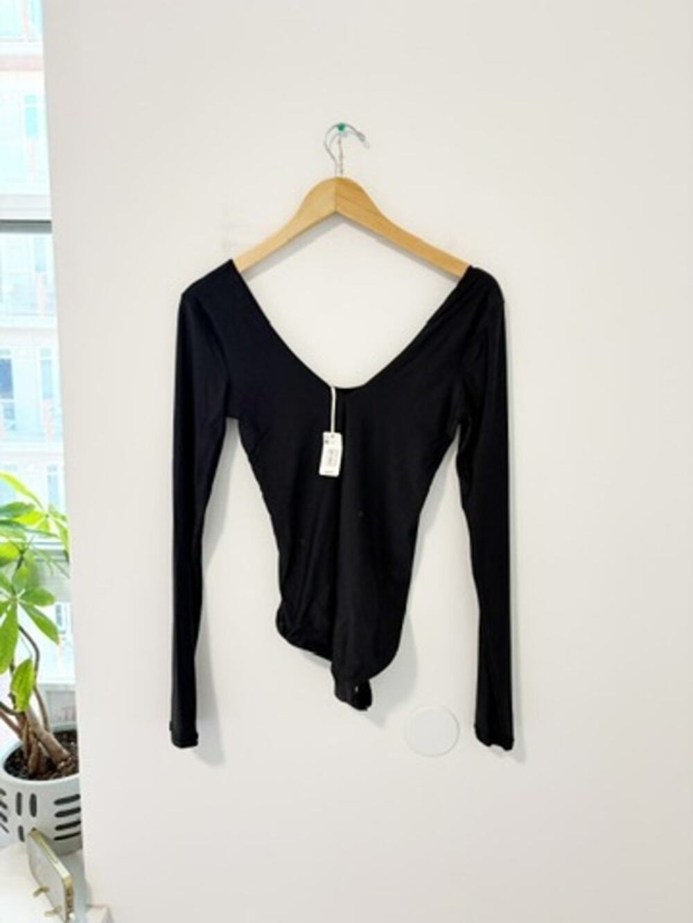 NEW Aerie Smoothez Black Long Sleeve Bodysuit Size Medium